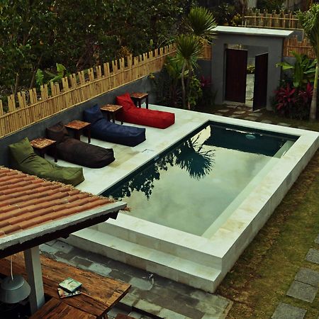 Lay Day Surf Hostel Canggu  מראה חיצוני תמונה